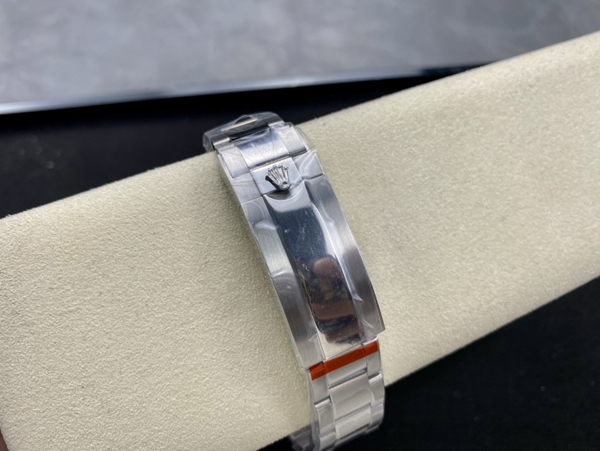 激安ロレックス着用イメージ